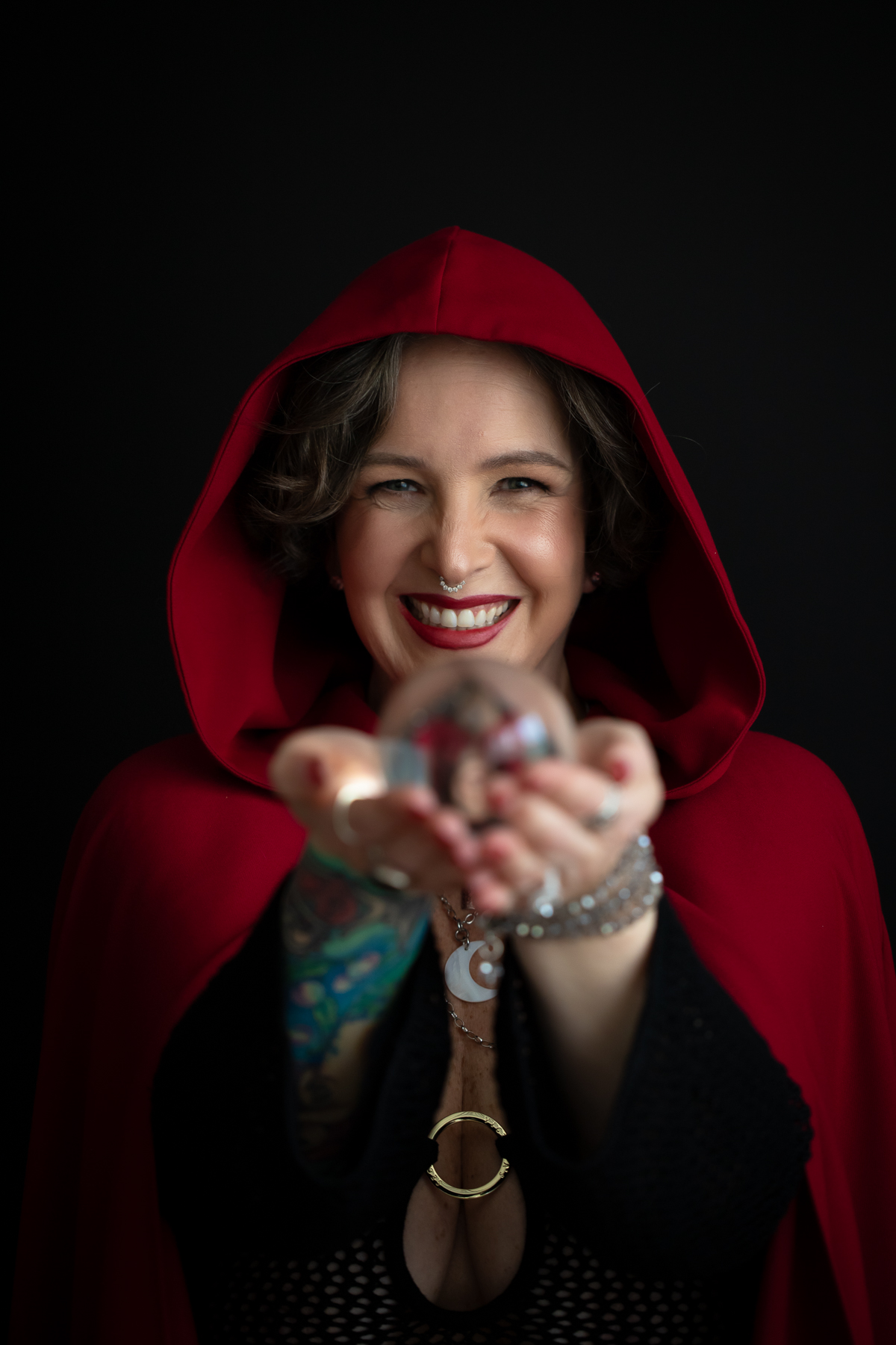 witchy-woman-boudoir-photoshoot-sonoma-county happy witch